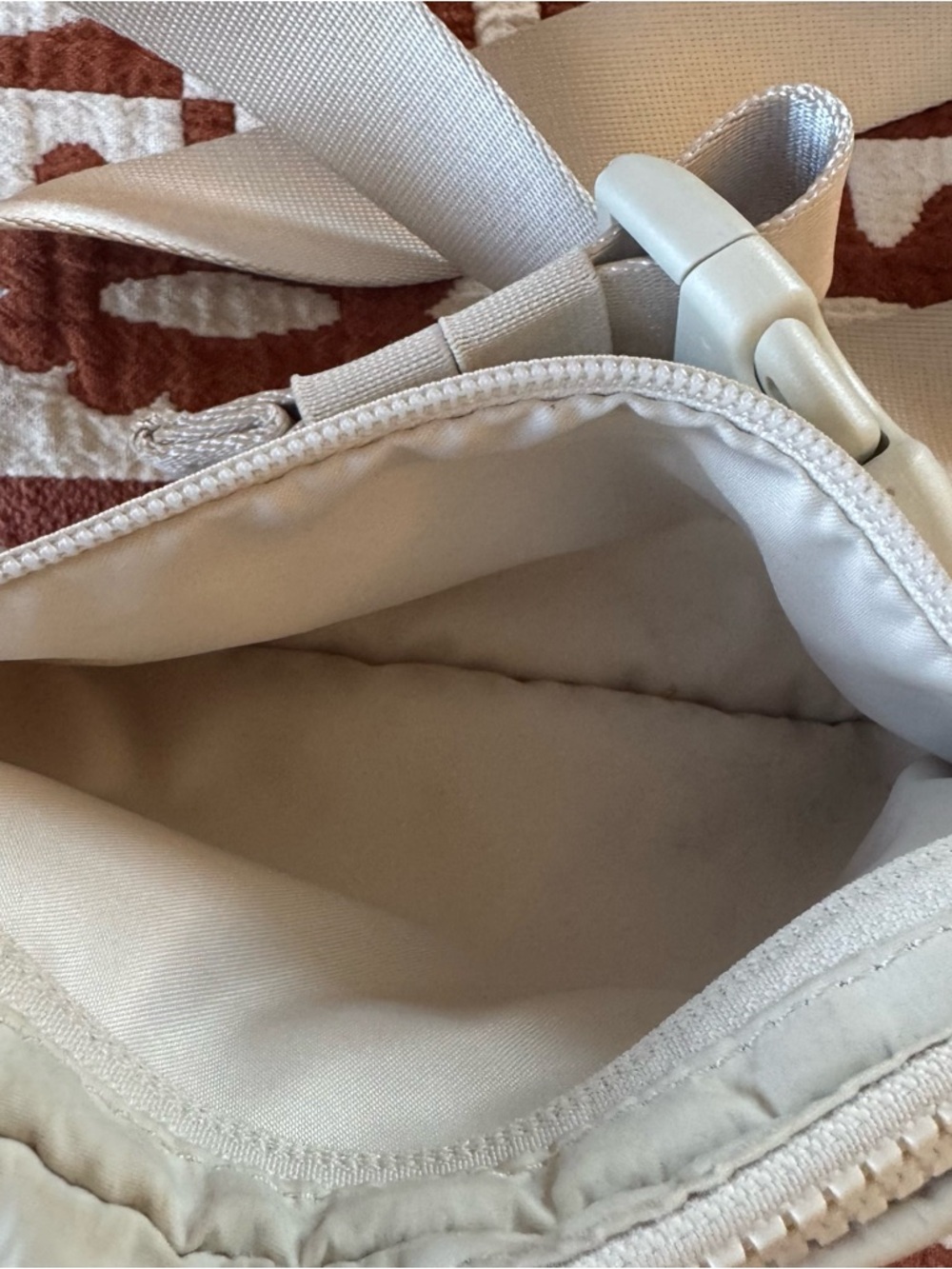 Lululemon bag - Picture 7 of 7